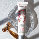 Swatch de Giulia78 : Crème visage rééquilibrante et hydratante Ma Jolie Peau, Omum