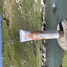 Swatch de vbeautyfashion : Crème solaire SPF50 Ma Protection Joli Teint, Omum