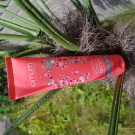 Swatch de Lesfeesbioandgreen : Soin galbant et tonifiant Le Coach Fermeté, Omum