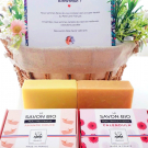 Swatch de nAD07 : Savon solide BIO saponifié à froid à l'Amande douce, Le Petit Carré Français