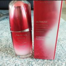 Swatch de miniwinnie : Ultimune Concentré Activateur Energisant sérum, Shiseido