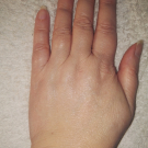 Swatch de Paillettes cosmiques : 30 BB Crèmes Bell pour Peau Sensible à tester, BYS Maquillage