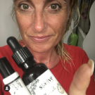 Swatch de Vero_tatoo : Sérum Botanique Bouclier Détox Anti-Oxydant, Saeve