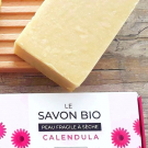 Swatch de nAD07 : Savon solide BIO saponifié à froid au Calendula, Le Petit Carré Français