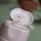 Swatch de Madebybeauties : Fluide hydratant, Sarmance