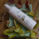 Swatch de Madebybeauties : Mousse nettoyante visage bio, Sarmance