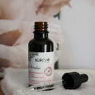 Swatch de Madebybeauties : Sérum Botanique Purifiant Anti-Imperfections, Saeve