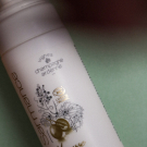 Swatch de Madebybeauties : Mousse nettoyante visage bio, Sarmance