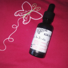 Swatch de Paillettes cosmiques : Sérum Botanique Purifiant Anti-Imperfections, Saeve