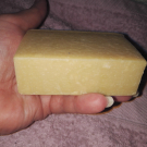 Swatch de katianalin0606 : Savon solide BIO saponifié à froid au Calendula, Le Petit Carré Français