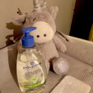 Swatch de amandinestri : Gel lavant anti-irritation - sans sulfate - hypoallergénique, Poupina