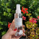Swatch de des p'tits bonheurs de filles : Brume hydratante aux fleurs méditerranéennes, La Canopée