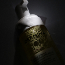 Swatch de Madebybeauties : Mousse d'Huile Démaquillante Éclat, Dermina