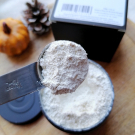 Swatch de Pinezoe : Argile blanche, Nectarome