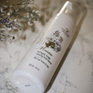 Swatch de NesliArs : Mousse nettoyante visage bio, Sarmance