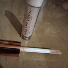 Swatch de Amanite : Prime and Lock - longwear eyeshadow primer, REVOLUTION
