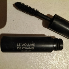 Swatch de Amanite : Le Volume de Chanel, Chanel
