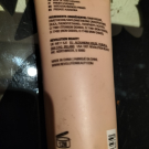 Swatch de Amanite : Pore Blur - base de teint préparatrice et lissante, REVOLUTION