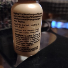 Swatch de Amanite : Prêt-à-Powder Très Invisible - Shampooing sec invisible cheveux fins à normaux, BUMBLE & BUMBLE