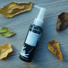 Swatch de lyndou78 : Gelee noire nettoyante aux actifs purifiants, La Canopée