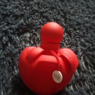 Swatch de RoseD : Extra rouge, Nina Ricci