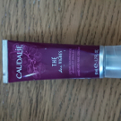 Swatch de Herm22 : Crème gourmande mains et ongles thé des vignes, Caudalie