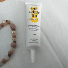 Swatch de miniwinnie : Contour des yeux et lèvres lissant BIO, Cultiv