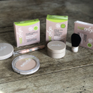 Swatch de Chloebsl : Fond de Teint Poudre, Natorigin