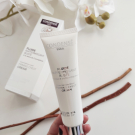 Swatch de Marichka : Soin Raffermissant Buste, Condensé Paris