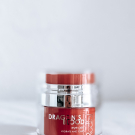 Swatch de La ptite revue : Dragon's blood eye gel, Rodial