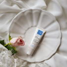 Swatch de Jullnars : Crème Anti Poches Contour des Yeux, Eye Care