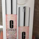 Swatch de sanyuss : Moisture Surge Eye - Concentré Yeux Hydro-réimprégnant 96H, Clinique