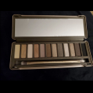 Swatch de Agnes15 : Naked 2  Basics Palette, Urban Decay
