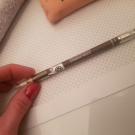 Swatch de ophelie.55 : Crayon sourcils - Couleurs Nature, YVES ROCHER