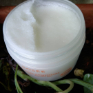 Swatch de skin_carebeaute : Gommage corps nourrissant, La Rosée