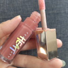 Swatch de Cadillema : Gloss Bomb Cream - Brillant à lèvres crémeux coloré, Fenty Beauty by Rihanna