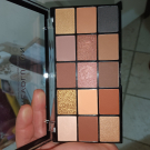 Swatch de Serena. : Palette ombretti, REVOLUTION