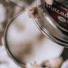 Swatch de NesliArs : Baume à lèvres macadamia, Emma Noël