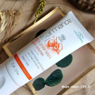 Swatch de Cecilie : Crème Solaire, Sarmance