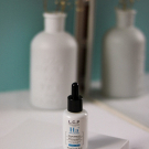 Swatch de Madebybeauties : SÉRUM BOOSTER À L'ACIDE HYALURONIQUE, Perron rigot