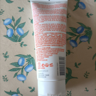 Swatch de Paillettes cosmiques : 50   crème solaire, Sarmance