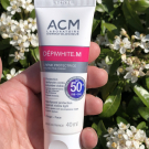 Swatch de Stephy22100 : Dépiwhite.M Crème protectrice SPF 50+, Laboratoire Dermatologique ACM