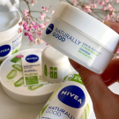 Swatch de beautyjstyle : Nivea naturally good, Nivea