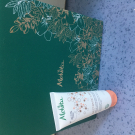 Swatch de Girly'S Family : Crème Mains Réconfortante, Melvita