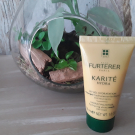 Swatch de Tofvi : Crème hydratante pour cheveux secs, FURTHERER