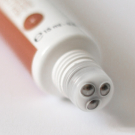 Swatch de Madebybeauties : Soin apaisant yeux haute tolérance de Laboratoire SOSkin., Soskin