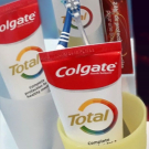 Swatch de Valbry : Dentifrice Total Active Fresh, Colgate