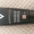 Swatch de Inès.D : Dermablend Fond de teint correcteur, Vichy