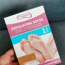 Swatch de jodamancys : Footsteps exfoliating socks, Action