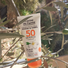 Swatch de tonita : Crème protectrice visage et corps, Corine de Farme